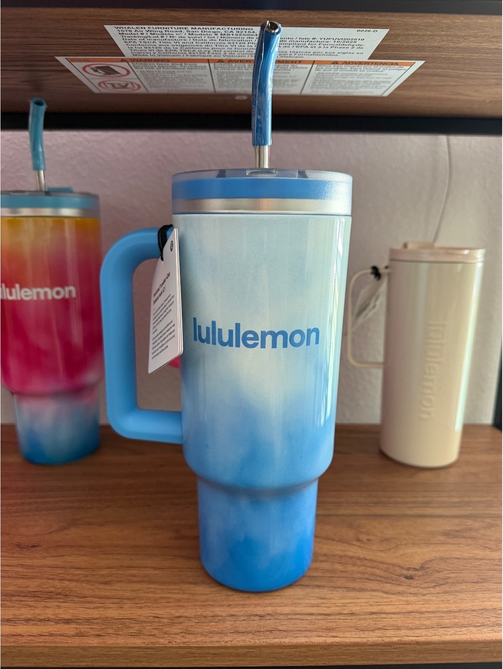 Lululemon Blue Smoothie Multi/Tropical Sky/Ocean Wave Insulated Tumbler 40oz NWT